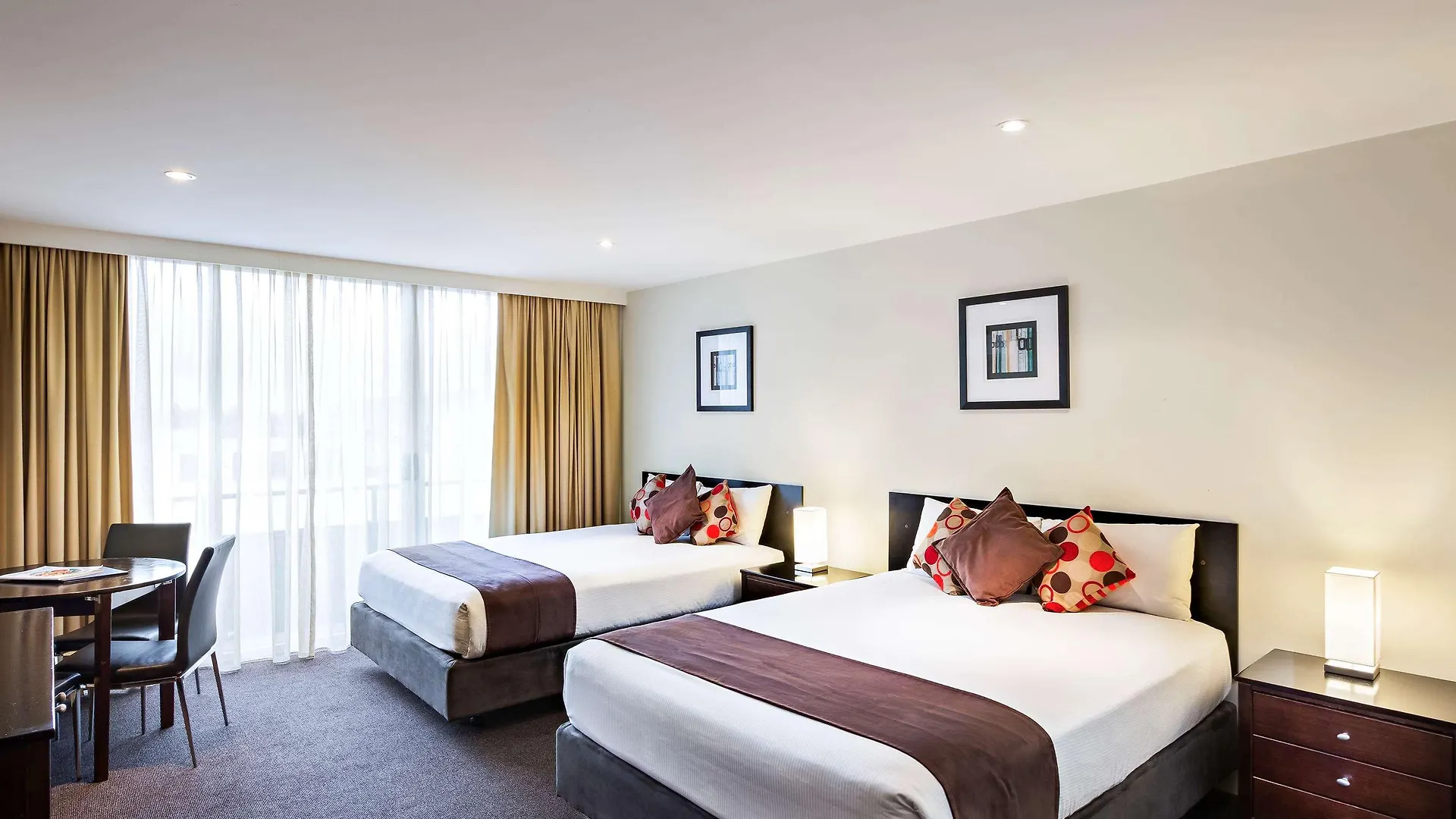 Adelaide Rockford Hotel