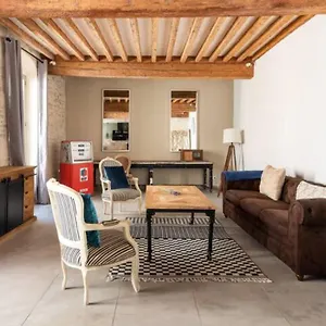 La Tour 1 Au Coeur Du Centre Apartment L'Isle-sur-la-Sorgue